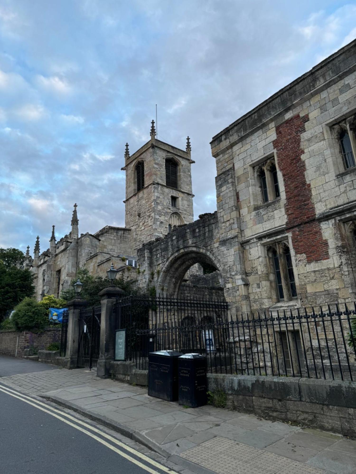 Brand New Flat 5 With Free Parking And Fast Wifi Apartamento York Exterior foto