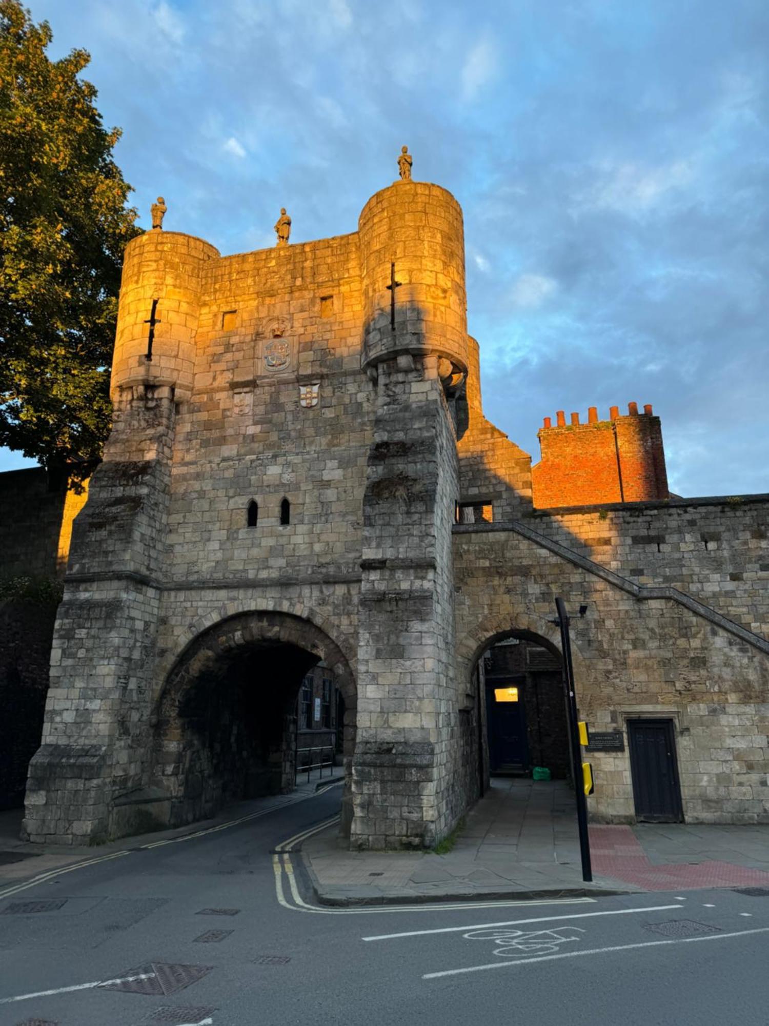 Brand New Flat 5 With Free Parking And Fast Wifi Apartamento York Exterior foto